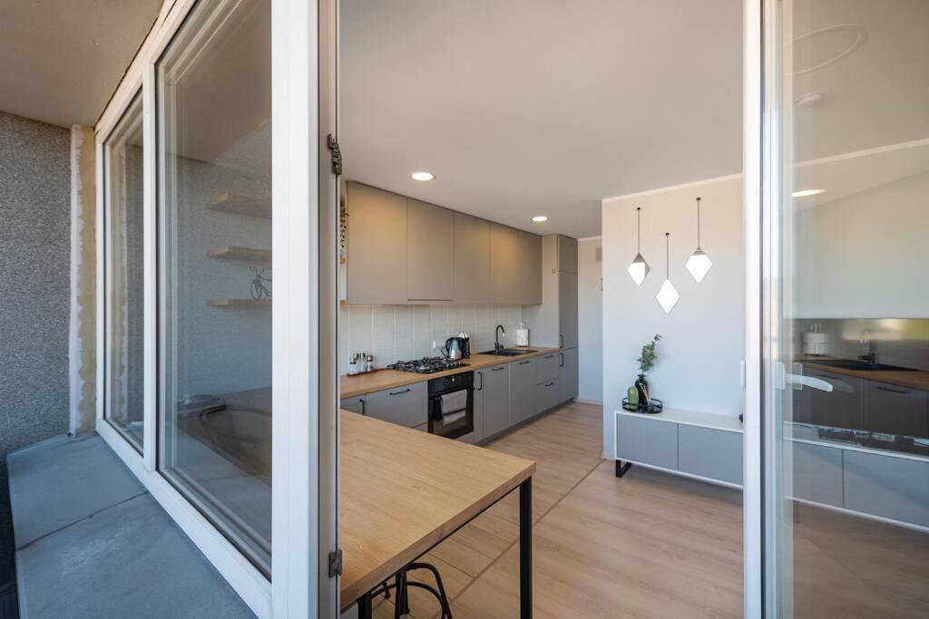 Central 2 Bd Apartment By Hostlovers Каунас Экстерьер фото